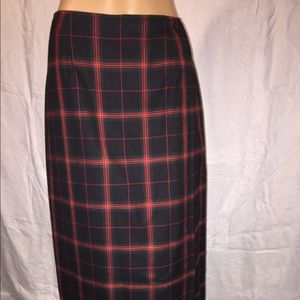 Crazy Horse by Liz Claiborne Black/Red Plaid Skirt